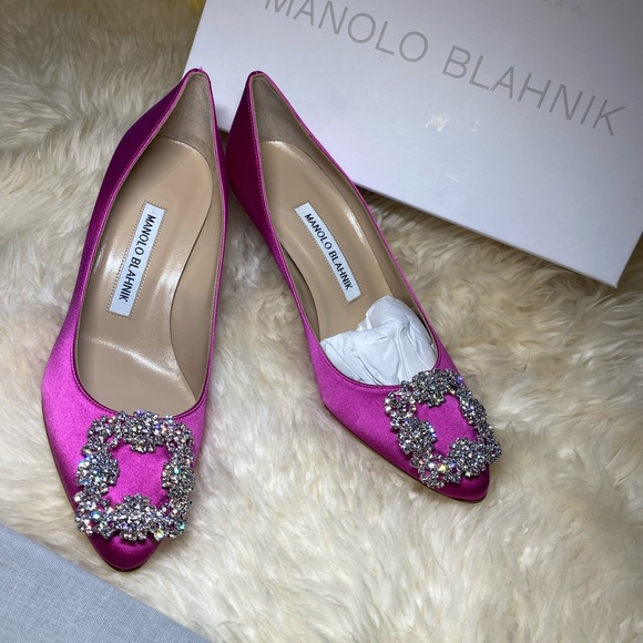 New authentic Manolo Blahnik hangisi heels - Picture 11 of 14
